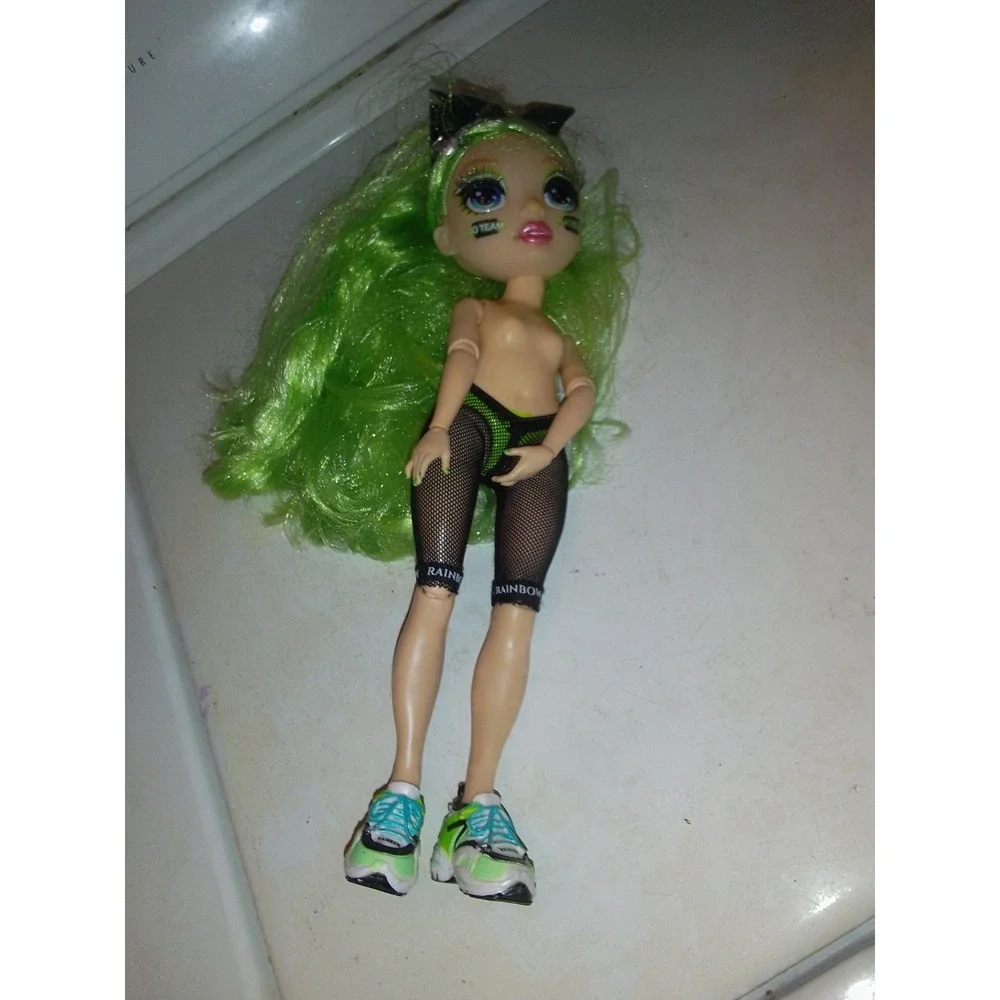 Rainbow High Jade Hunter Fashion Doll With Pants And Shoes Cheer Green Hair...
